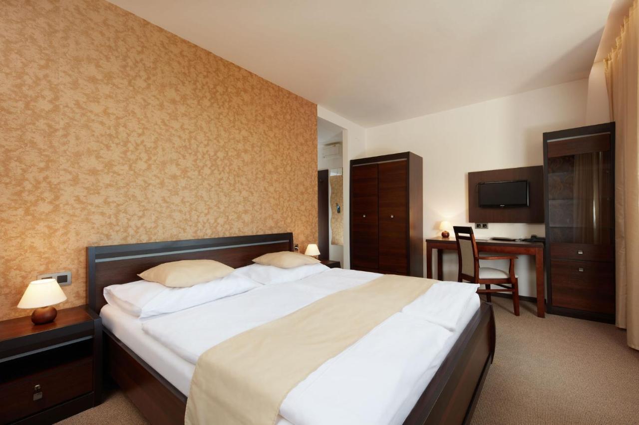 Hotel Slunny Dvur Jeseník Eksteriør bilde