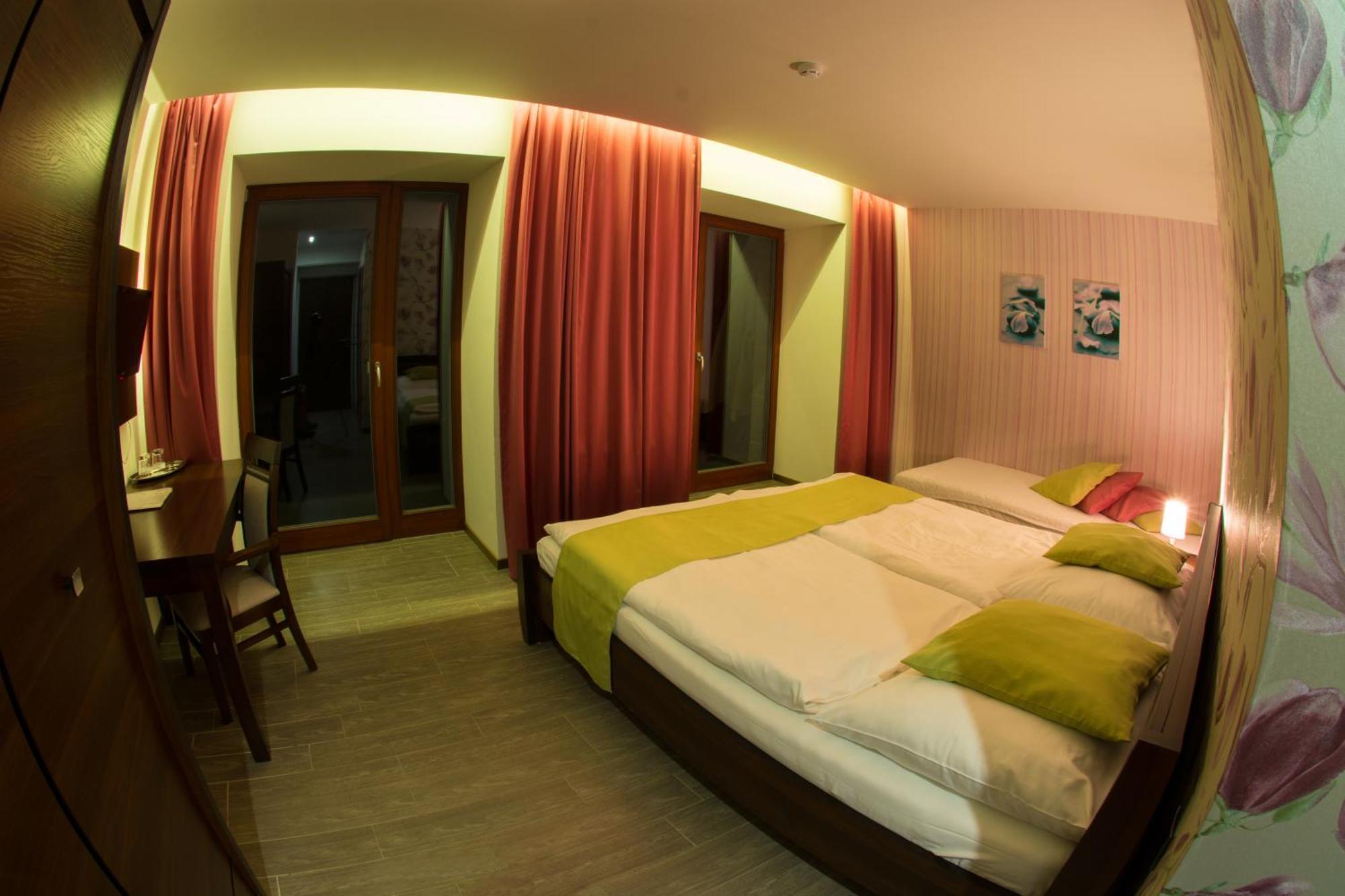 Hotel Slunny Dvur Jeseník Rom bilde